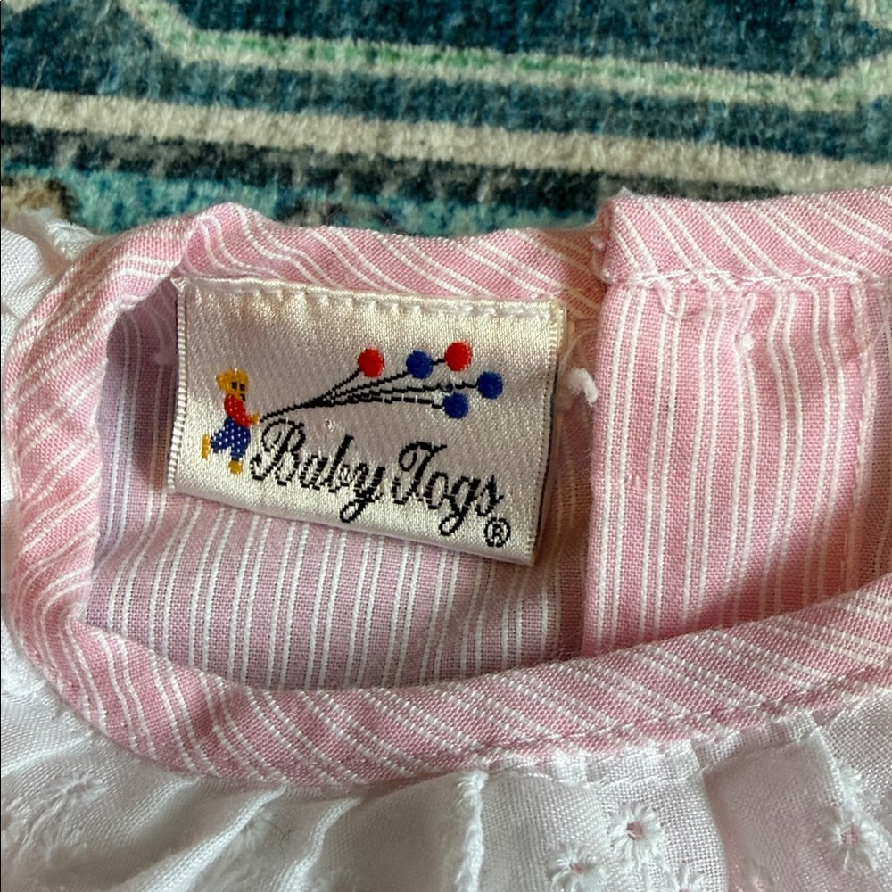 Pink and White Baby Romper with Embroidered Bear - Picture 2 of 4